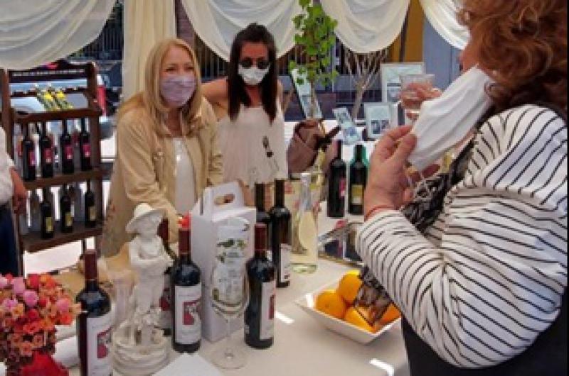 La senadora Silvia Giacoppo trabaja por la promocioacuten de los vinos de Jujuy