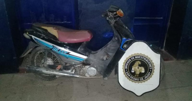 Arrestaron a dos ladrones de motos