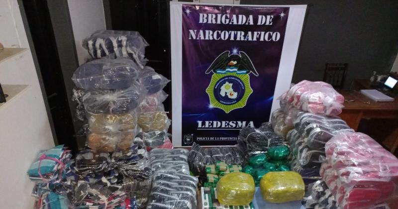 Incautan mercaderiacutea de contrabando