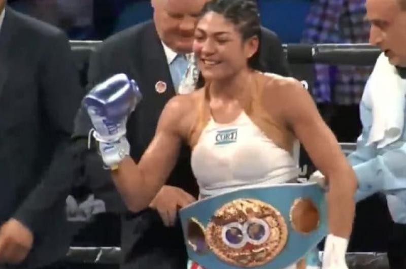 Brenda Carabajal denuncioacute el robo de su cinturoacuten de campeona mundial 