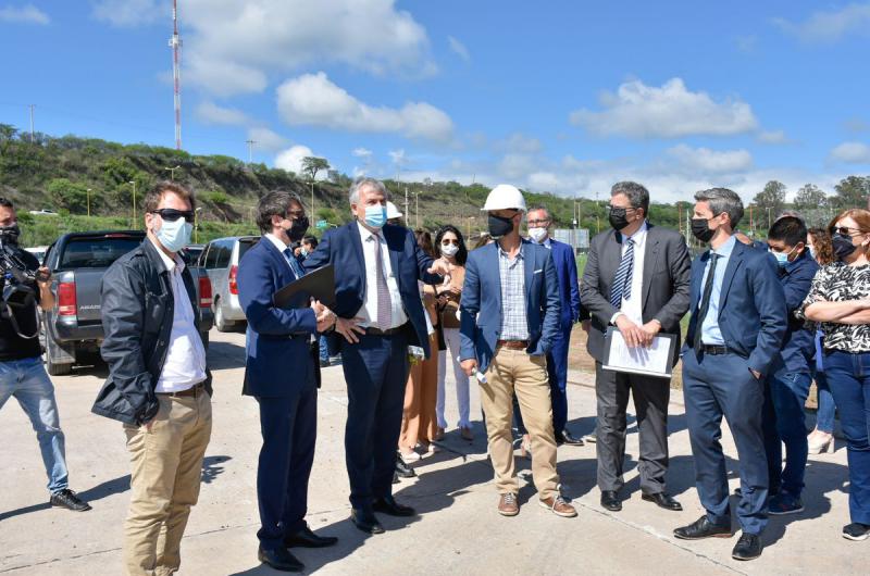 Funcionarios de la CAF recorrieron predio donde se construiraacute la Ciudad de las Artes