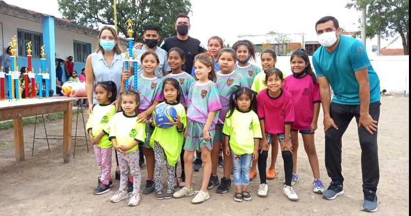 Finalizoacute la Liga Municipal de Fuacutetbol Infantil Femenino