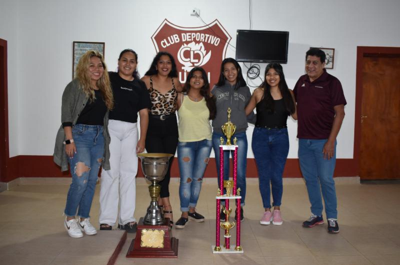 Las campeonas Granates fueron agasajadas