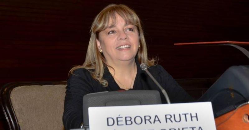 Solicitaron juicio oral de la diputada Deacutebora Juaacuterez y