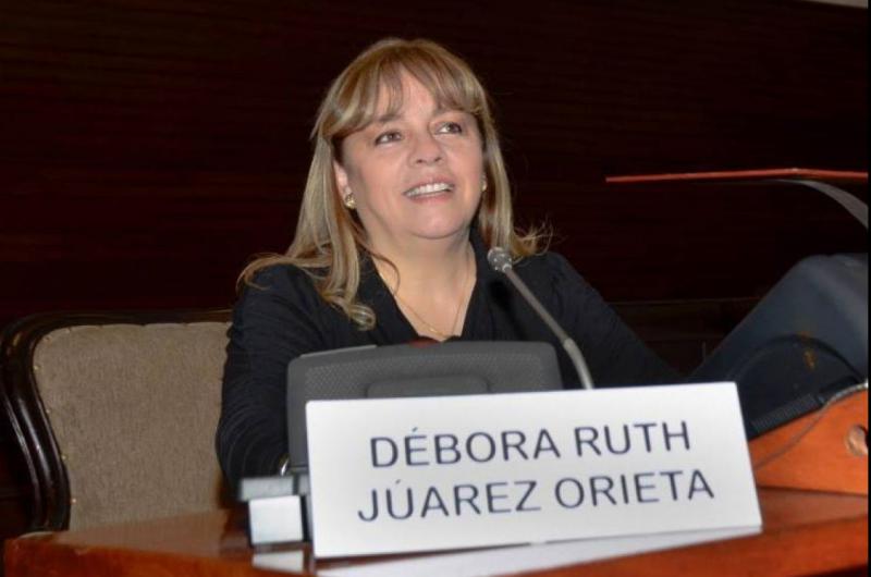 Solicitaron juicio oral de la diputada Deacutebora Juaacuterez y