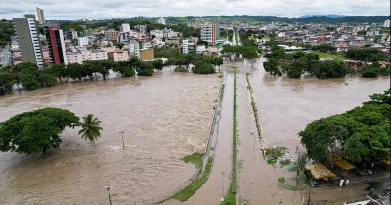 El Noreste de Brasil en caos las lluvias dejan al menos 18 muertos