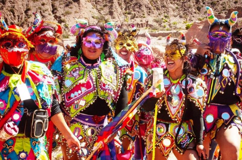 Chaya del mojoacuten de la comparsa Cerro Negro de Maimaraacute con baile hasta el 2