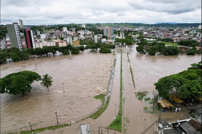 El Noreste de Brasil en caos las lluvias dejan al menos 18 muertos