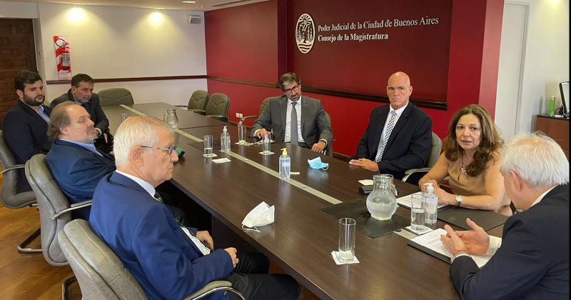 Convenio entre la Escuela de Capacitacioacuten Judicial y el Consejo de la Magistratura de CABA