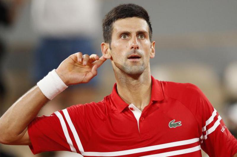 Djokovic sin vacuna jugaraacute el Abierto de Australia tras recibir exencioacuten meacutedica