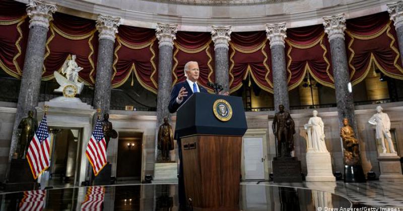 Joe Biden confiacutea en que nunca haya otro diacutea como el del asalto al Capitolio