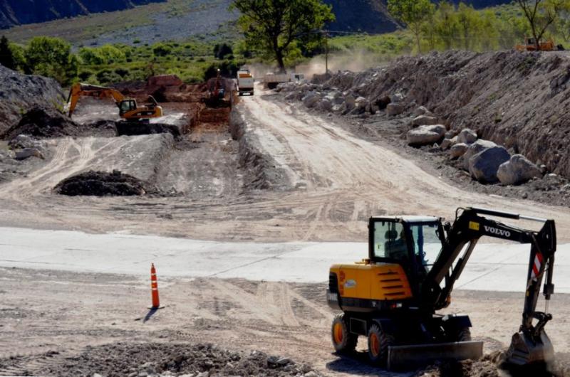 Recursos Hiacutedricos intensifica obras y estudios topograacuteficos en la cuenca de Volcaacuten