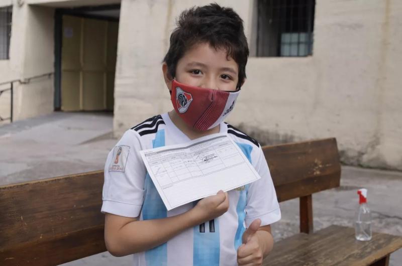 Recomiendan la vacunacioacuten pediaacutetrica por ser clave para la salud de los chicos