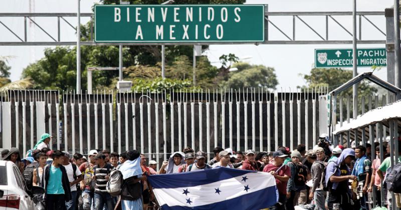 Cientos de familias migrantes partieron en una nueva caravana hacia EEUU