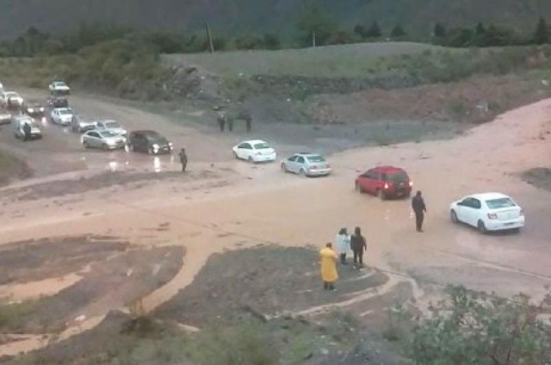 Las lluvias en el Norte siguen provocando cortes en Ruta 9