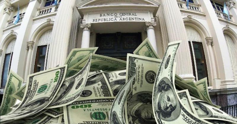 El doacutelar blue marcoacute otro reacutecord y las reservas del BCRA cayeron a nivel 2020