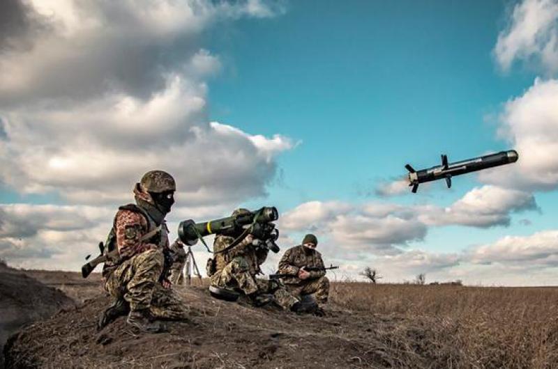 Paiacuteses baacutelticos enviaraacuten misiles y tropas britaacutenicas llegan en apoyo a Kiev