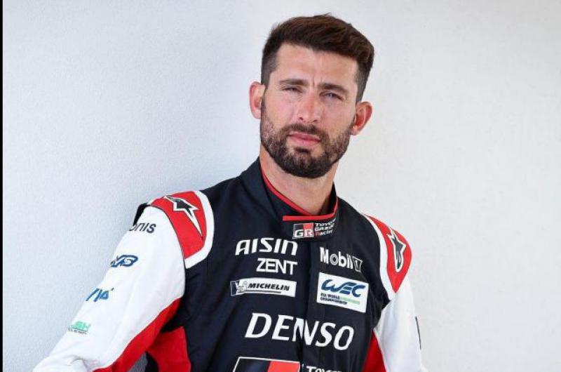 Pechito Loacutepez viajoacute a Espantildea a probar el auto para el mundial