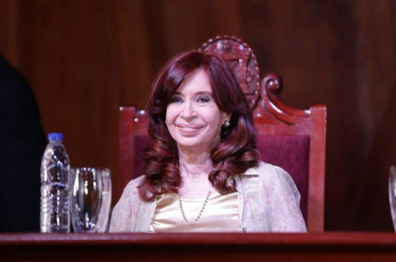 Cristina fue muy criacutetica con el rol de la OEA durante su visita a Honduras