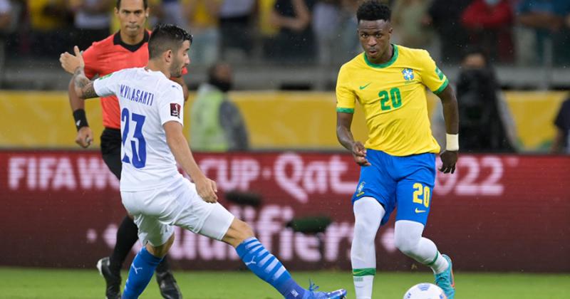 Brasil manejoacute a su antojo el duelo ante Paraguay y lo dejoacute afuera de Qatar 2022