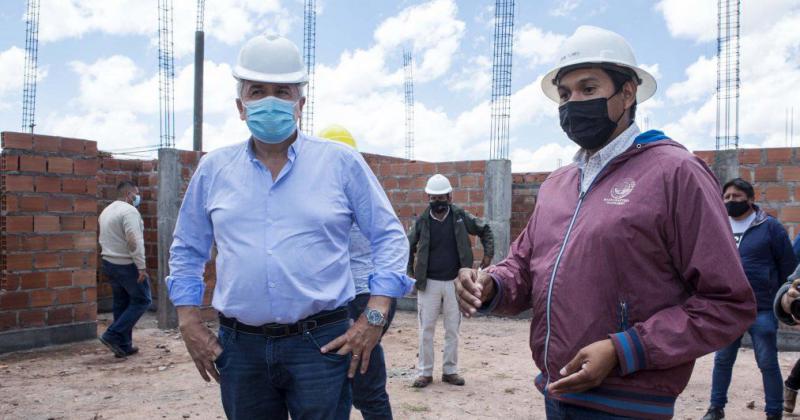 Morales recorrioacute obras de construccioacuten de la Escuela Secundaria Rural 3