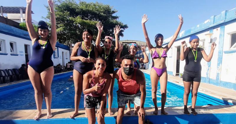 Encuentro de Escuelas de Natacioacuten en San Pedro