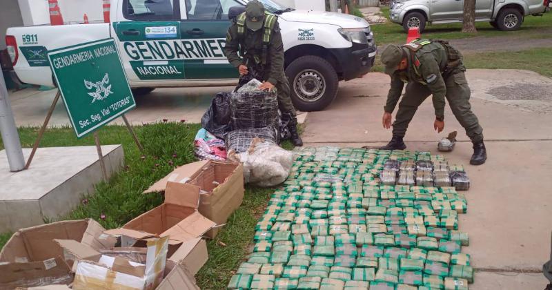 Incautaron encomiendas con 120 kilos de hojas de coca