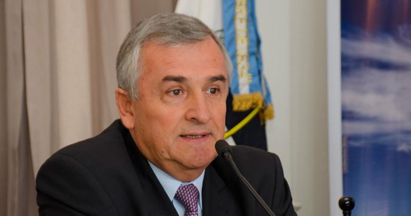 Es payasesco el proyecto de dolarizacioacuten de la economiacutea