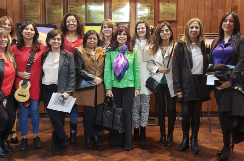 Se realizoacute el encuentro Mujeres derecho arte e historia
