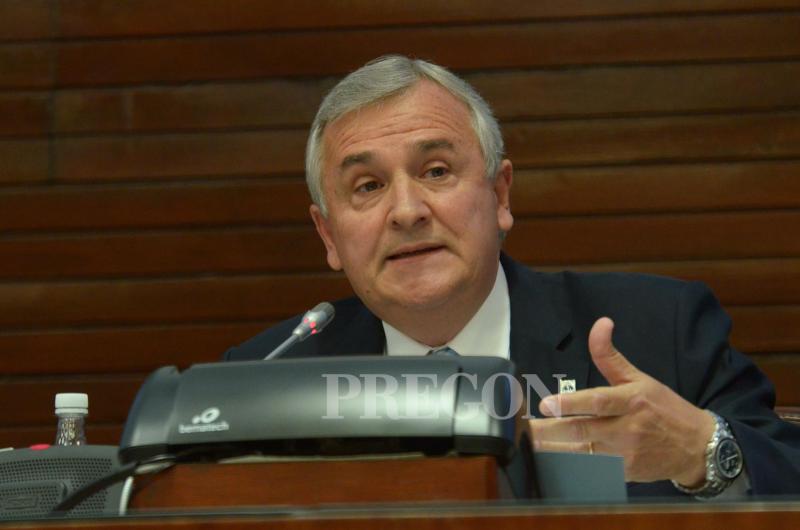 El Gobernador de la Provincia pronuncia su discurso en la Legislatura