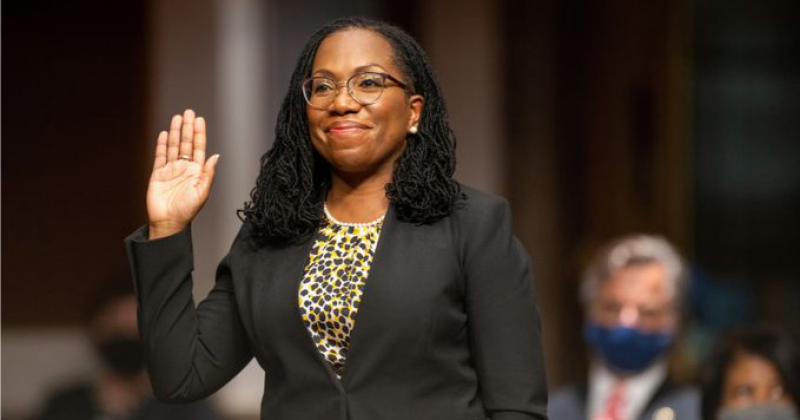 Confirmaron a Ketanji Brown Jackson como la primera jueza negra de la Corte Suprema