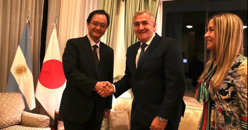 Morales visitoacute al Embajador de Japoacuten