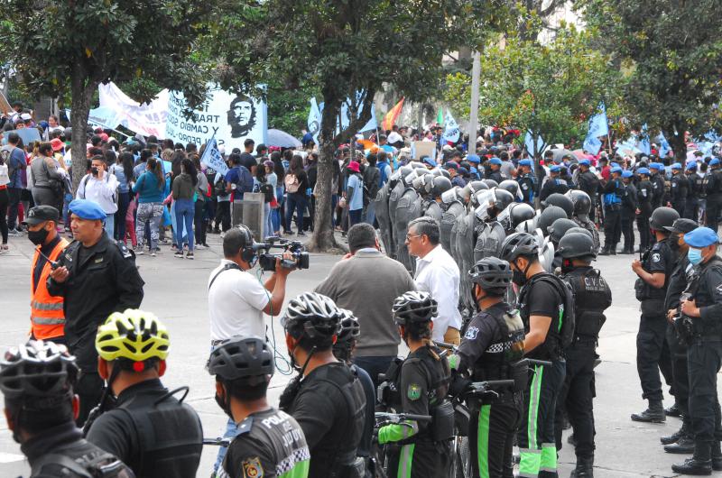 Aacutelvarez Garciacutea se reunioacute con dirigentes del Polo Obrero y de la Izquierda