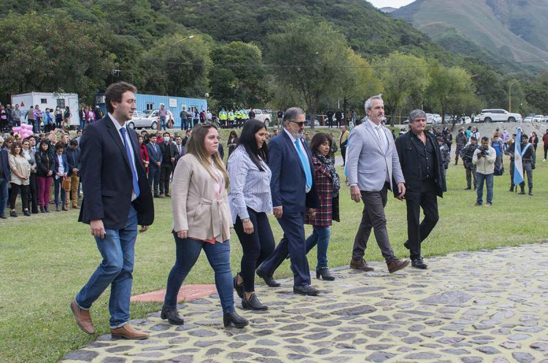 Conmemoraron 201ordm aniversario de la histoacuterica Batalla de Leoacuten