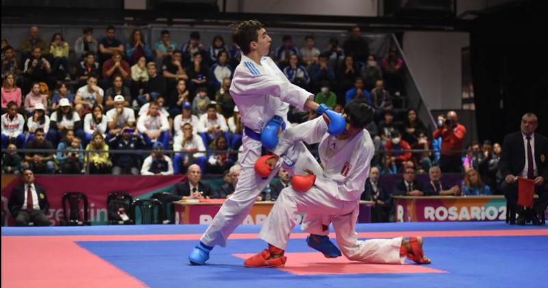 Patricio Montalvetti logroacute la medalla de plata en Karate