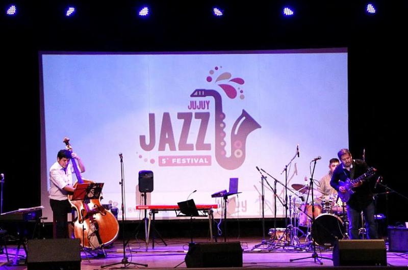 Con notable eacutexito cerroacute la 5ordf edicioacuten del Jujuy Jazz Festival