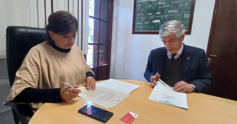 Firmaron convenio para impulsar acciones de educacioacuten ambiental