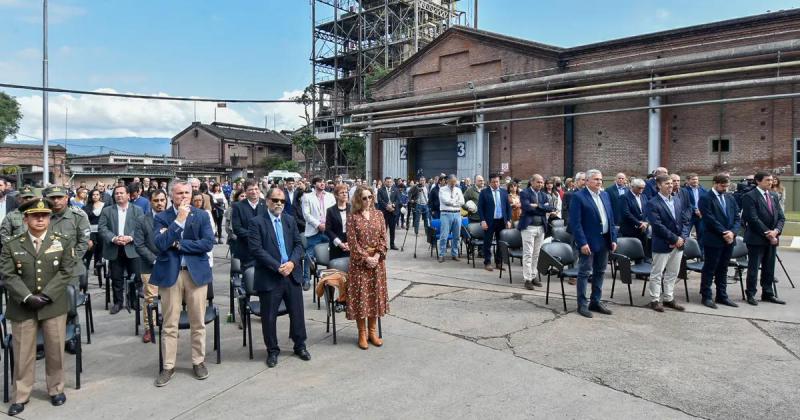 Morales ratificoacute compromiso de promover maacutes inversiones