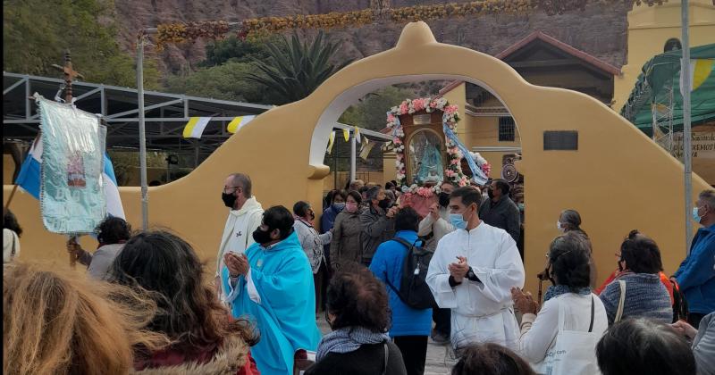 La Virgen de Punta Corral se despide y regresa a su santuario 