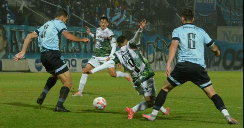 Gimnasia vencioacute a Belgrano en una noche inolvidable