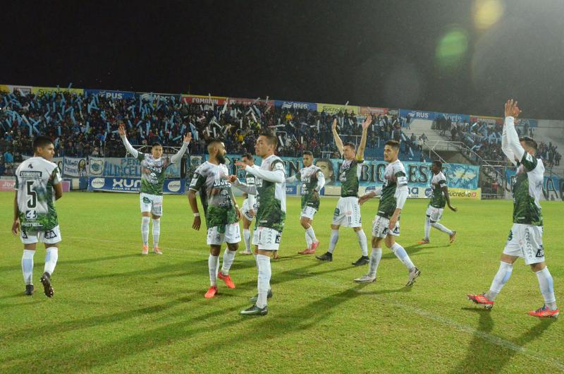 Gimnasia vencioacute a Belgrano en una noche inolvidable