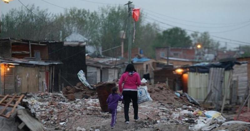 Una familia jujentildea necesitoacute 98857 para no ser pobre