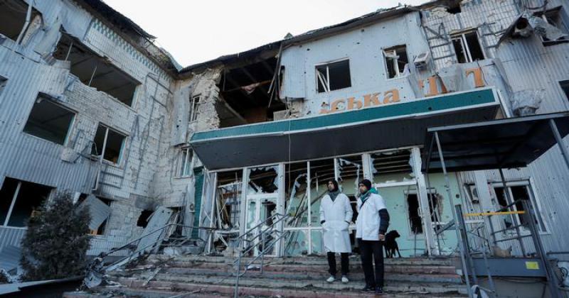 OMS condena los bombardeos rusos de hospitales en Ucrania