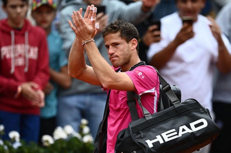 Schwartzman cayoacute en tres sets ante Djokovic y se despidioacute de Pariacutes