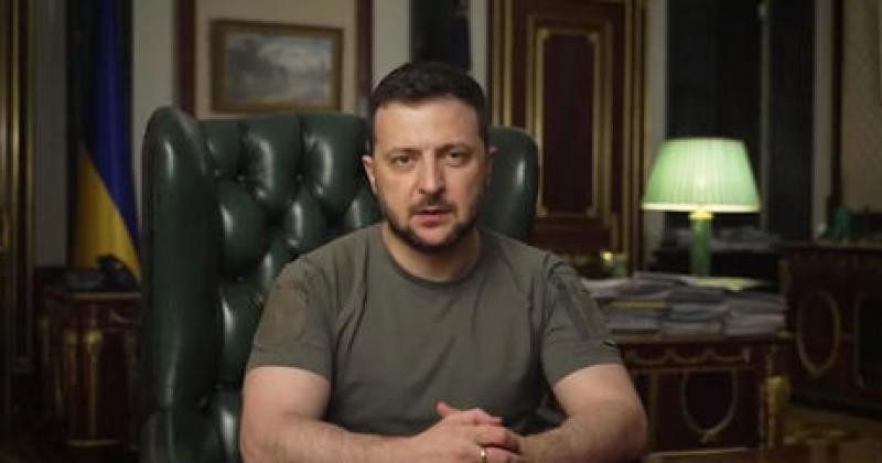 Zelenski afirmoacute que Ucrania no se rendiraacute a pesar de la superioridad militar de Rusia