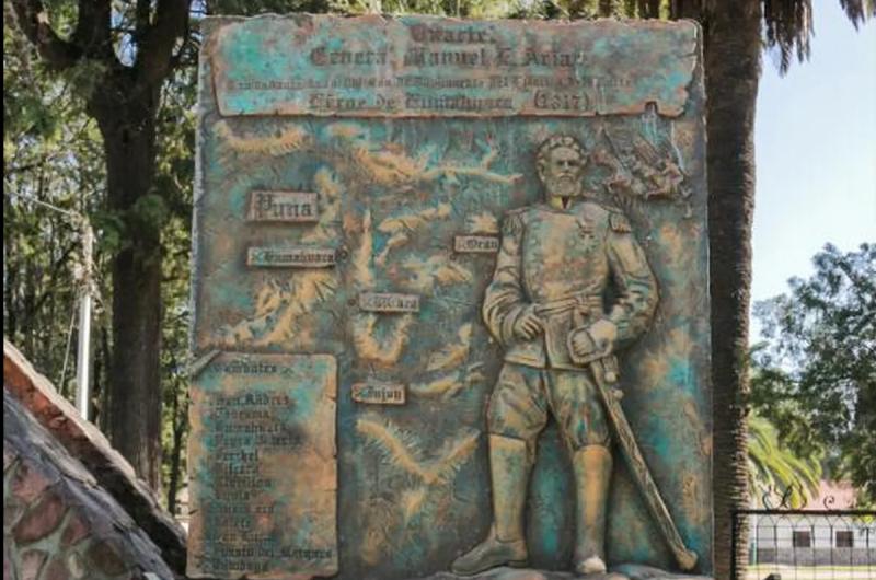 Recordaraacuten la figura del Gral Eduardo Arias