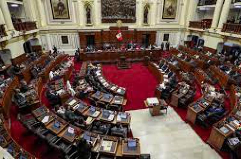 El Congreso peruano da el primer paso para poder destituir a la vicepresidenta