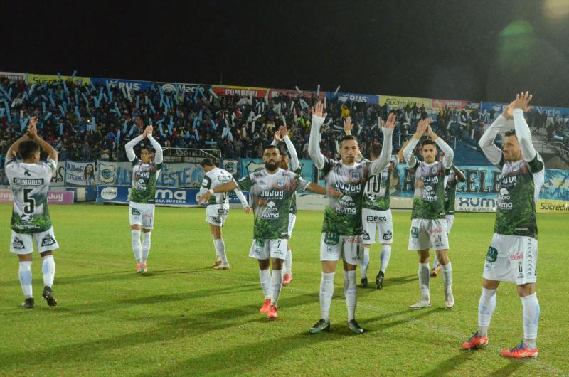 Gimnasia enfrenta a Racing de Coacuterdoba 