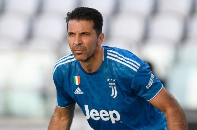 Di Mariacutea seriacutea como Maradona en esta Serie A aseguroacute Buffon