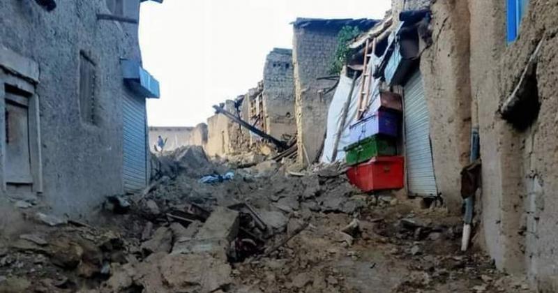 Potente sismo en Afganistaacuten deja maacutes de 1000 muertos y cientos de heridos